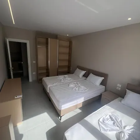 Rrethrrotullim Golemit Apartament Golem (Tirana)